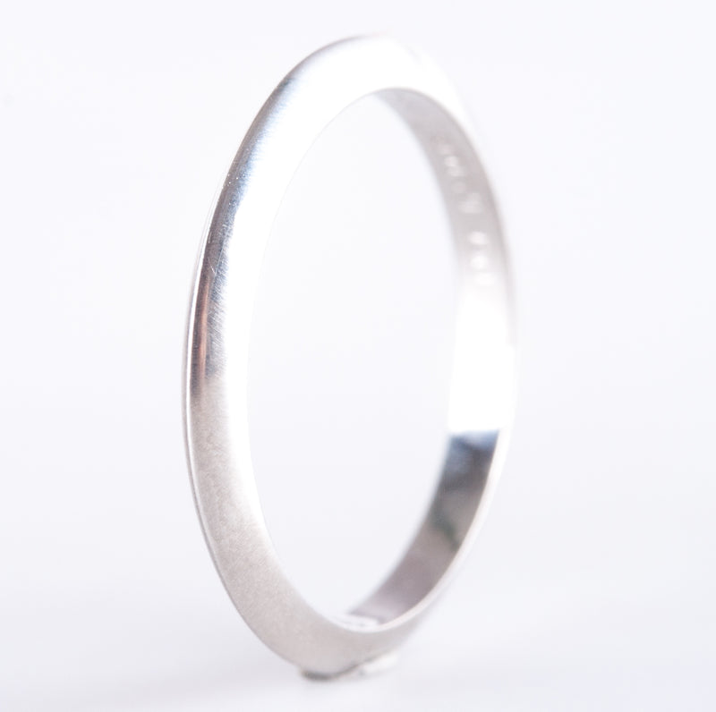 Tiffany & Co. 950 Platinum Wedding Anniversary Knife Edge Ring 2.15g Size 4