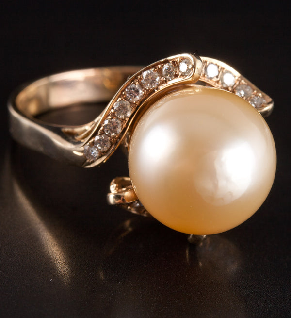 14k Yellow Gold Cultured Pearl Solitaire Ring W/ Diamond Accents .30ctw 9.15g