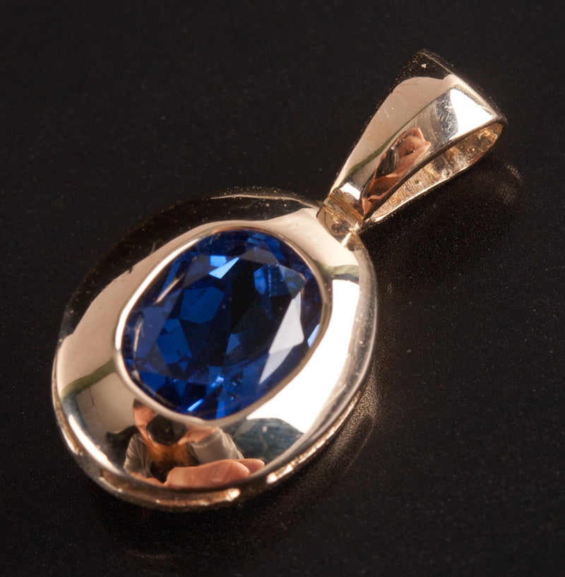 14k Yellow Gold Lab-Created Oval Tanzanite Solitaire Pendant 1.35ctw 2.13g