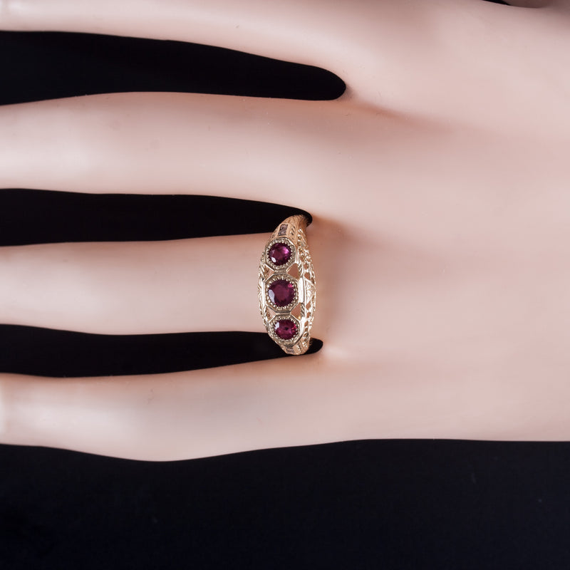 Vintage 1940's 14k Yellow Gold Round Ruby Diamond Cocktail Ring .69ctw 3.23g