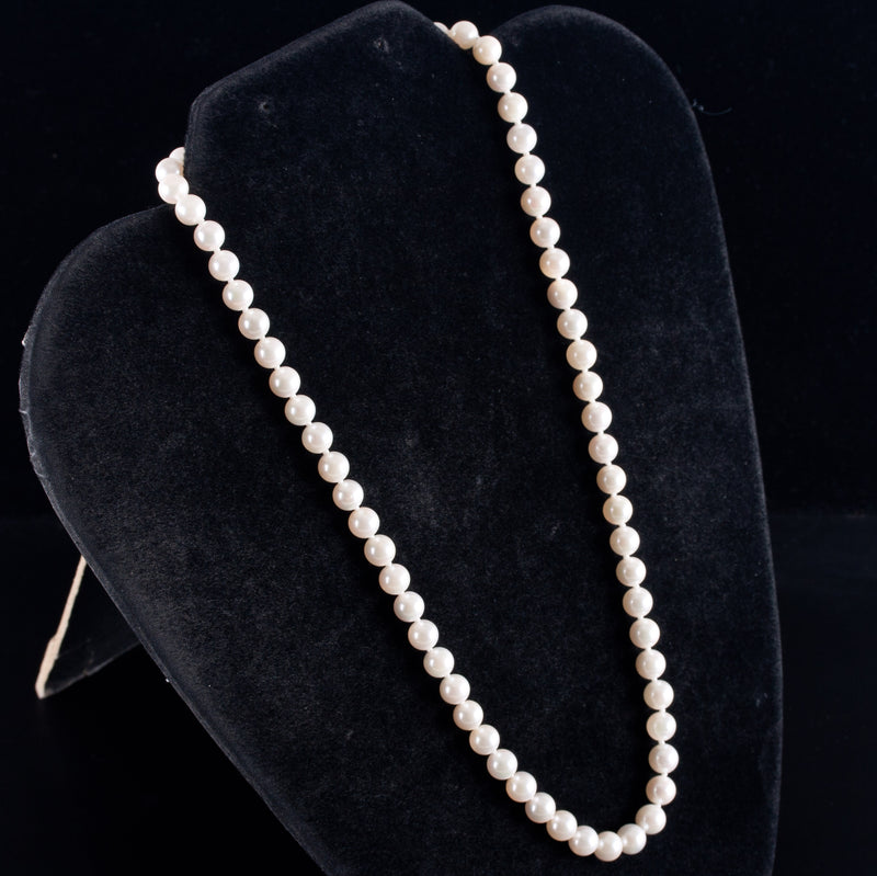 14k White Gold Cultured Round Bead Pearl Necklace 18" Length 25.0g