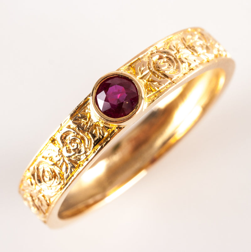 18k Yellow Gold Round Ruby Solitaire Floral Style Ring .30ct 4.97g