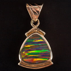 14k Yellow Gold Triangle AA Opal Solitaire Dangle Style Pendant 5.55g