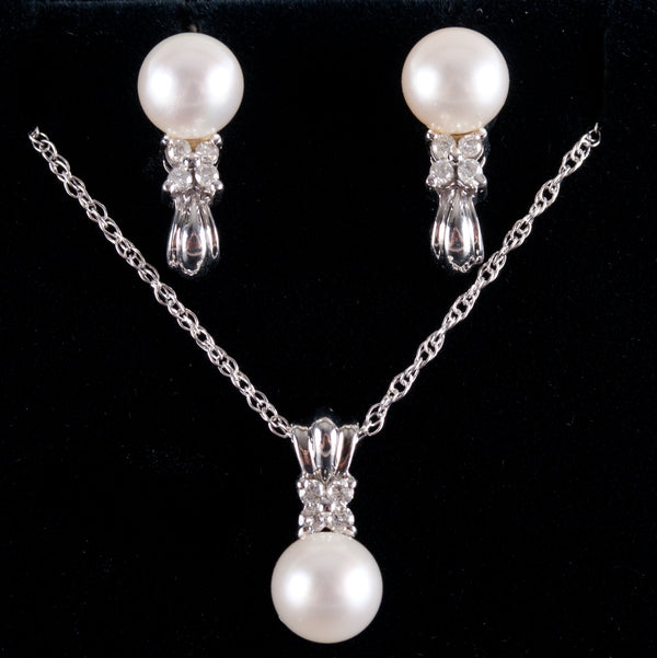 14k White Gold Round Bead Cultured Pearl Diamond Necklace Earring Set .12ctw