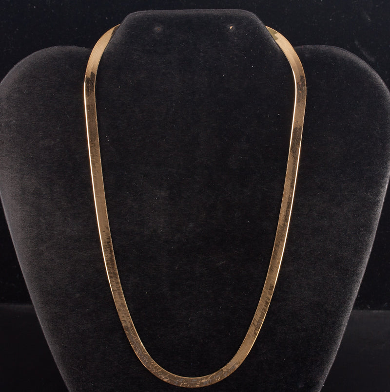 14k Yellow Gold Italian Herringbone Chain Necklace 7.85g 18" Length 4.9mm Width