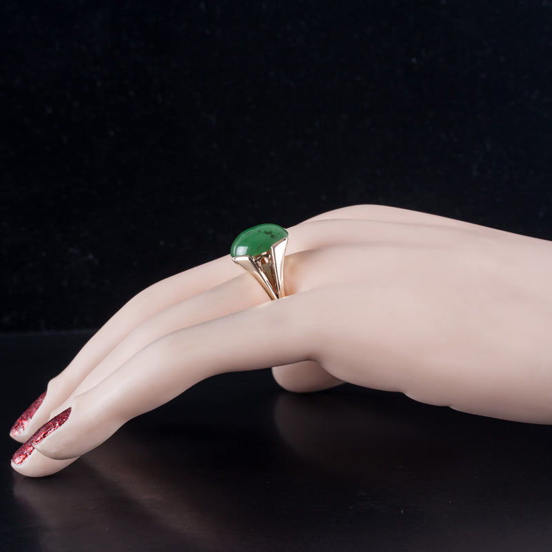 Vintage 1960's 14k Yellow Gold Oval Cabochon Jadeite Solitaire Cocktail Ring
