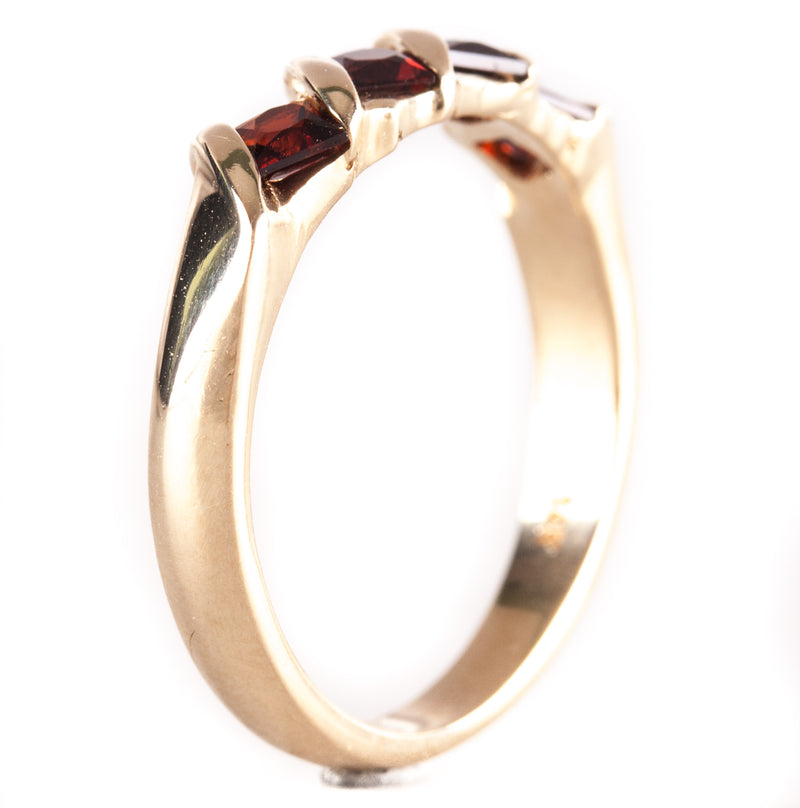 14k Yellow Gold Princess Mozambique Garnet Cocktail Style Ring .72ctw 3.88g