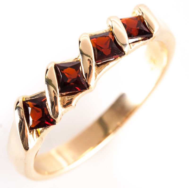 14k Yellow Gold Princess Mozambique Garnet Cocktail Style Ring .72ctw 3.88g