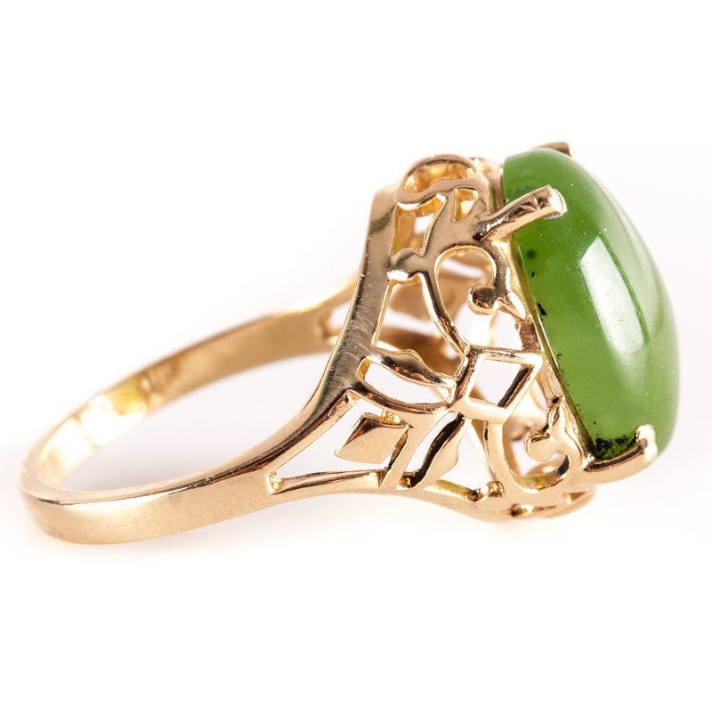 14k Yellow Gold Oval Cabochon Jade Solitaire Cocktail Ring 4.6g