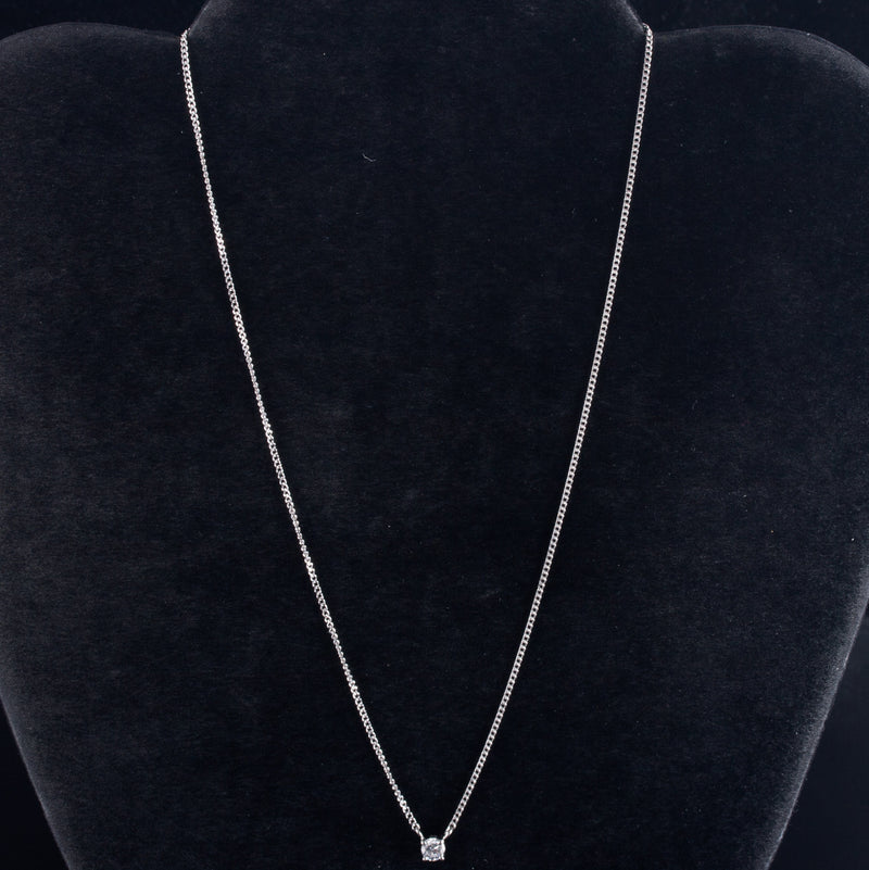 .900 Platinum Round H SI2 Diamond Solitaire Necklace .33ct 3.10g