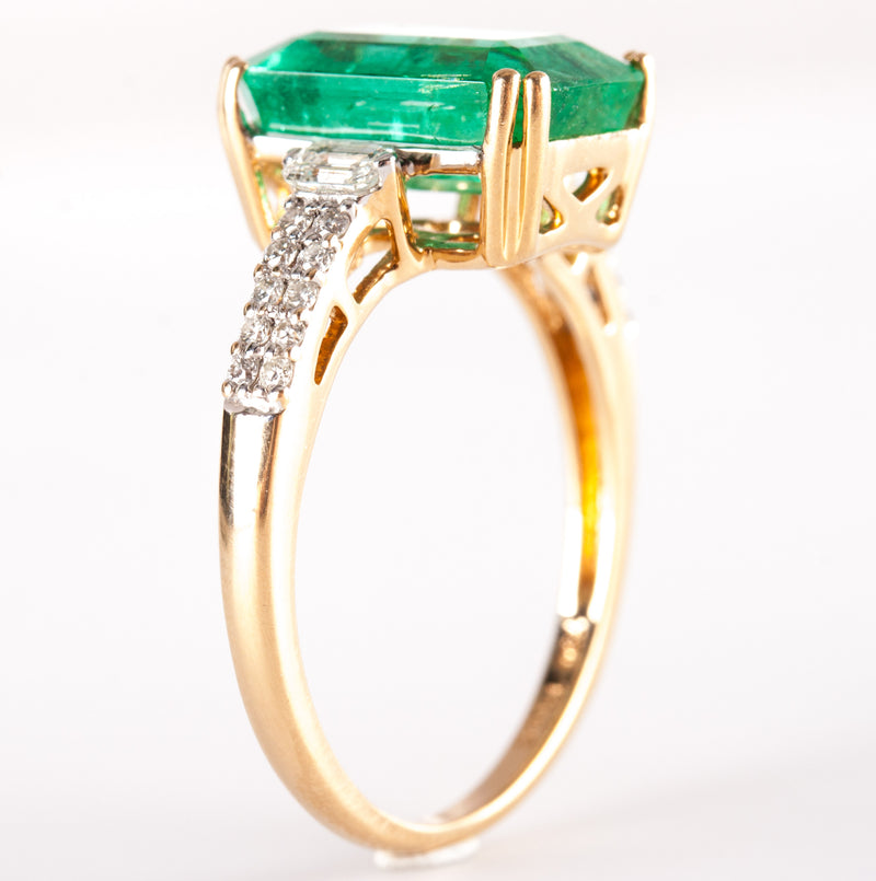18k Yellow Gold Large Emerald Diamond Cocktail Style Ring 3.96ctw 3.82g