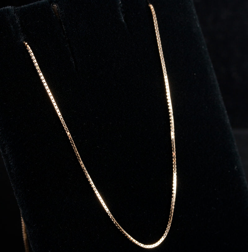 14k Yellow Gold Box Chain Style Necklace 1.3g 18" Length .70mm Width