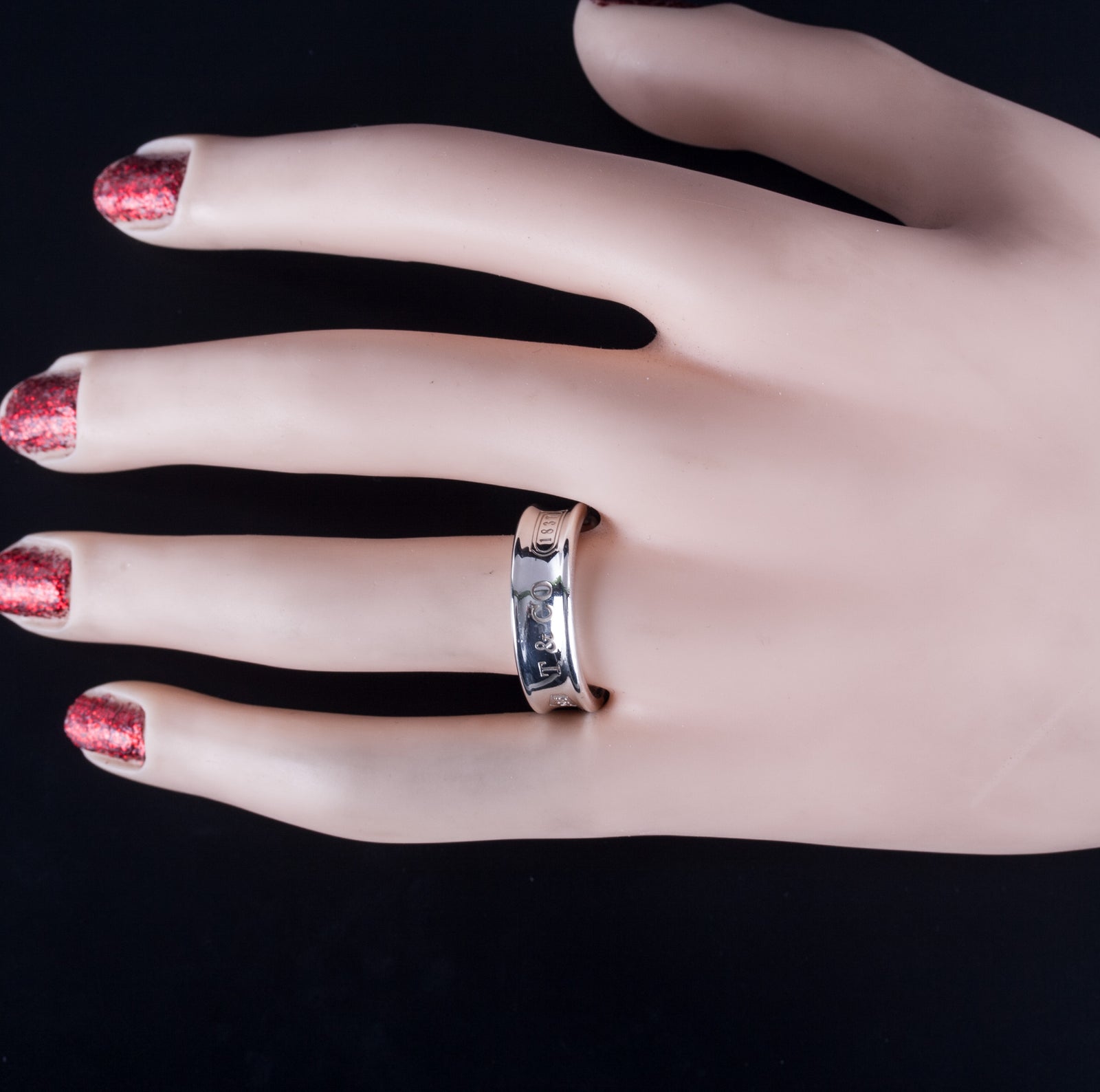 Tiffany & Co Sterling Silver Wide Style Band Ring W/ Felt