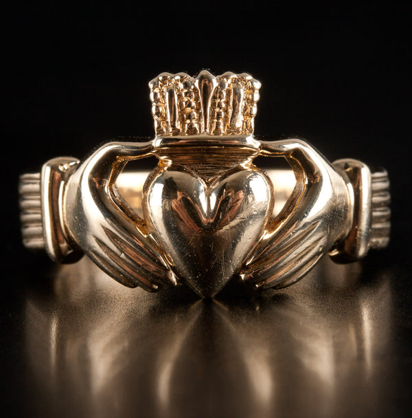 14k Yellow Gold Claddagh Style Ring 8.7g 3.3mm Band Width Size 10