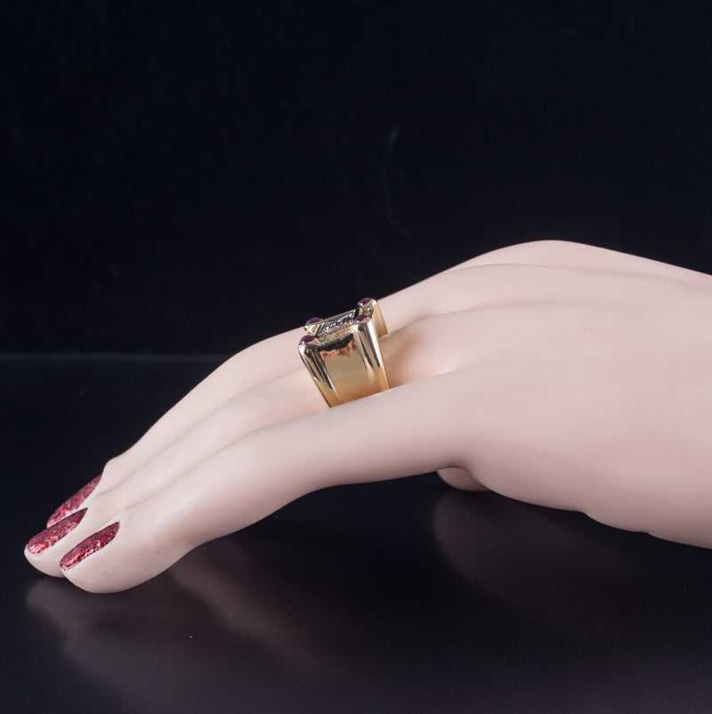 18k Yellow Gold Emerald & Round Shaped Diamond Ruby Cocktail Ring 2.59ctw 17.45g