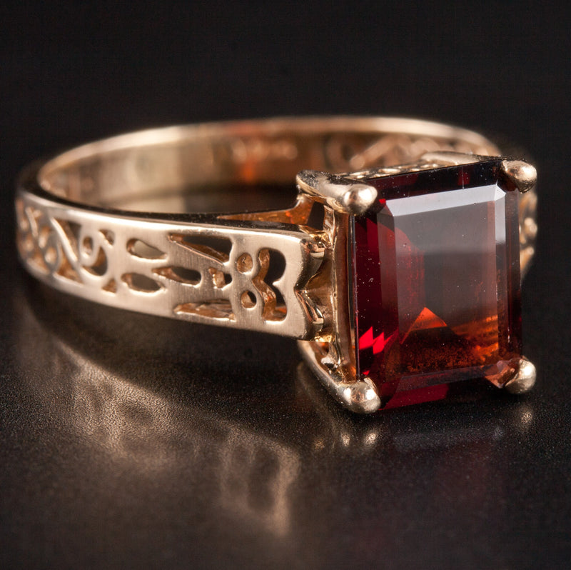 14k Yellow Gold AA Mozambique Garnet Solitaire Style Ring 2.91ctw 3.08g