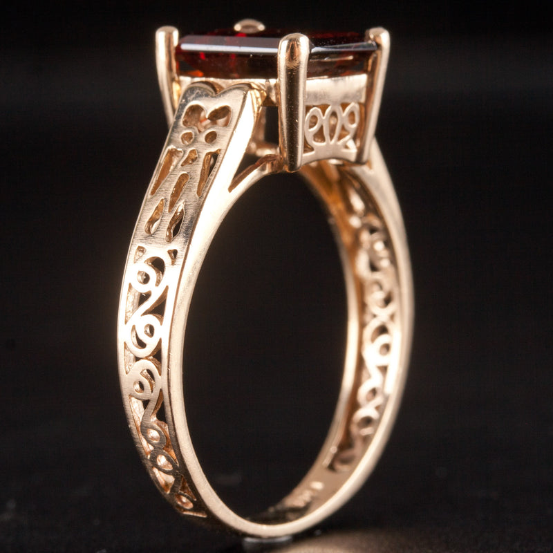 14k Yellow Gold AA Mozambique Garnet Solitaire Style Ring 2.91ctw 3.08g