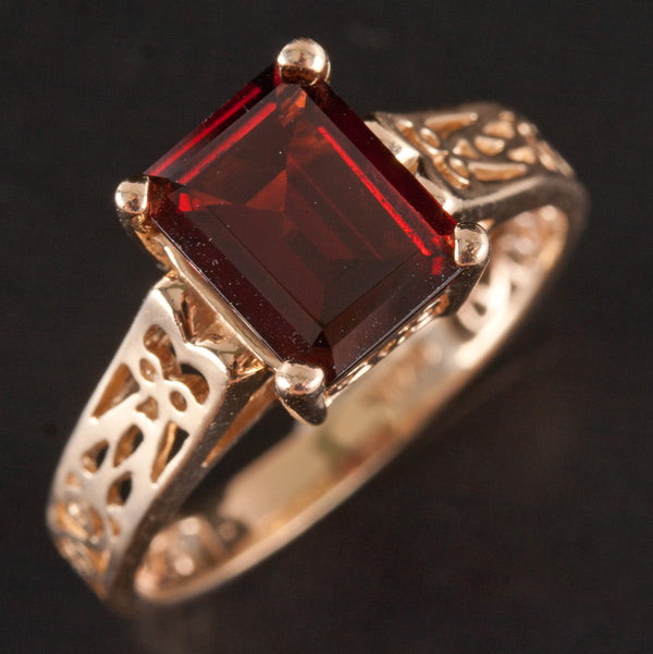 14k Yellow Gold AA Mozambique Garnet Solitaire Style Ring 2.91ctw 3.08g