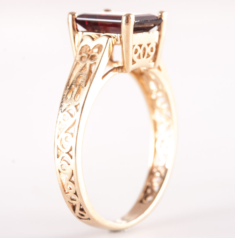 14k Yellow Gold AA Mozambique Garnet Solitaire Style Ring 2.91ctw 3.08g