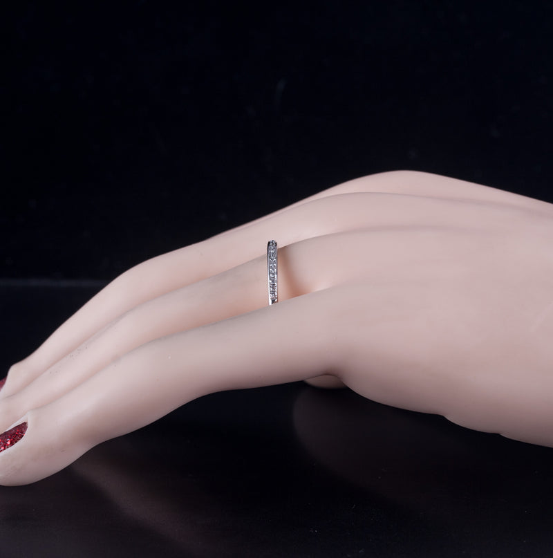 18k White Gold Round G - H SI1 Diamond Wedding Band Ring .063ctw 2.32g