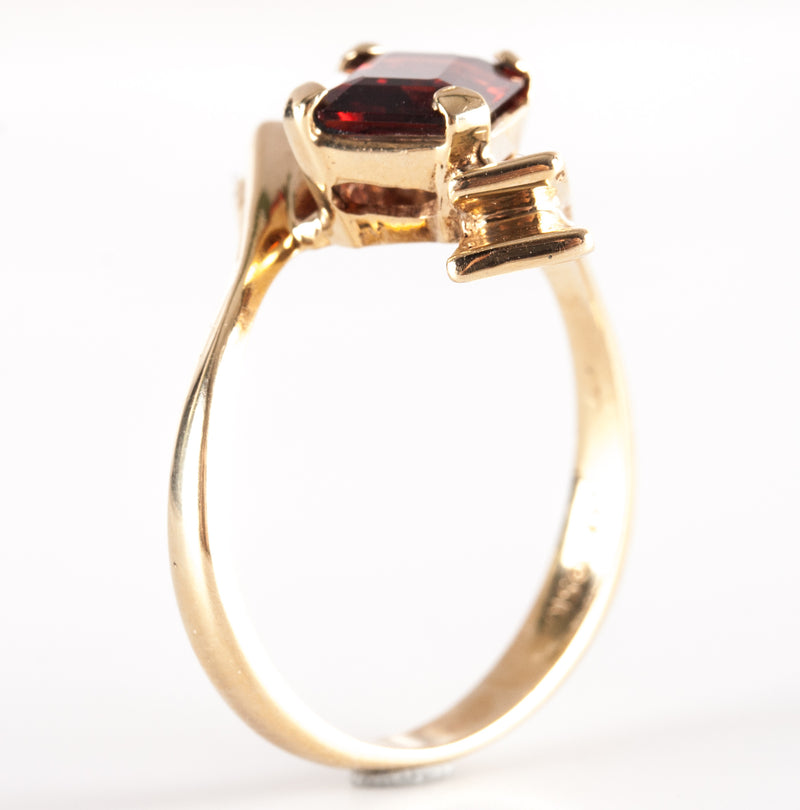 14k Yellow Gold AA Mozambique Garnet Bypass Style Solitaire Ring 1.95ct 3.7g