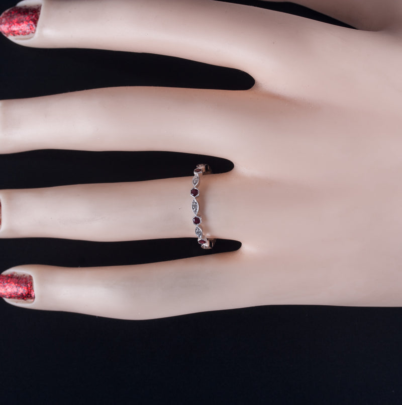 14k White Gold AA Ruby & G SI1 Diamond Etched Style Ring .15ctw 1.82g