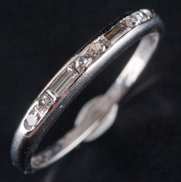 .950 Platinum Round Baguette G-H SI1-SI2 Diamond Wedding Band Ring .14ctw 2.02g