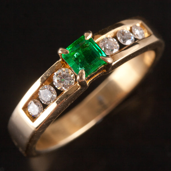 18k Yellow Gold Princess Emerald Solitaire Ring W/ Diamond Accents .48ctw 4.60g
