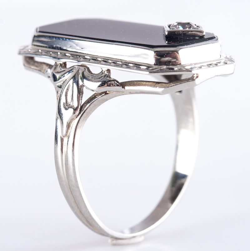 Vintage 1920's 18k White Gold Onyx Diamond Cocktail Style Ring .09ctw 3.95g
