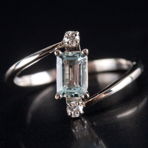 14k White Gold Aquamarine Solitaire Ring W/ Diamond Accents .54ctw 1.95g