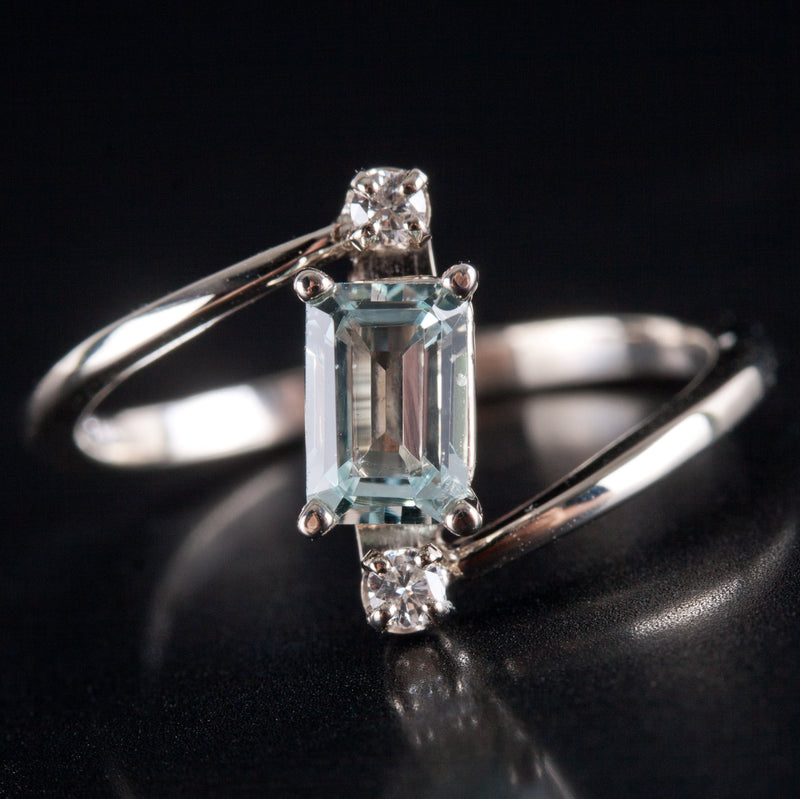14k White Gold Aquamarine Solitaire Ring W/ Diamond Accents .54ctw 1.95g