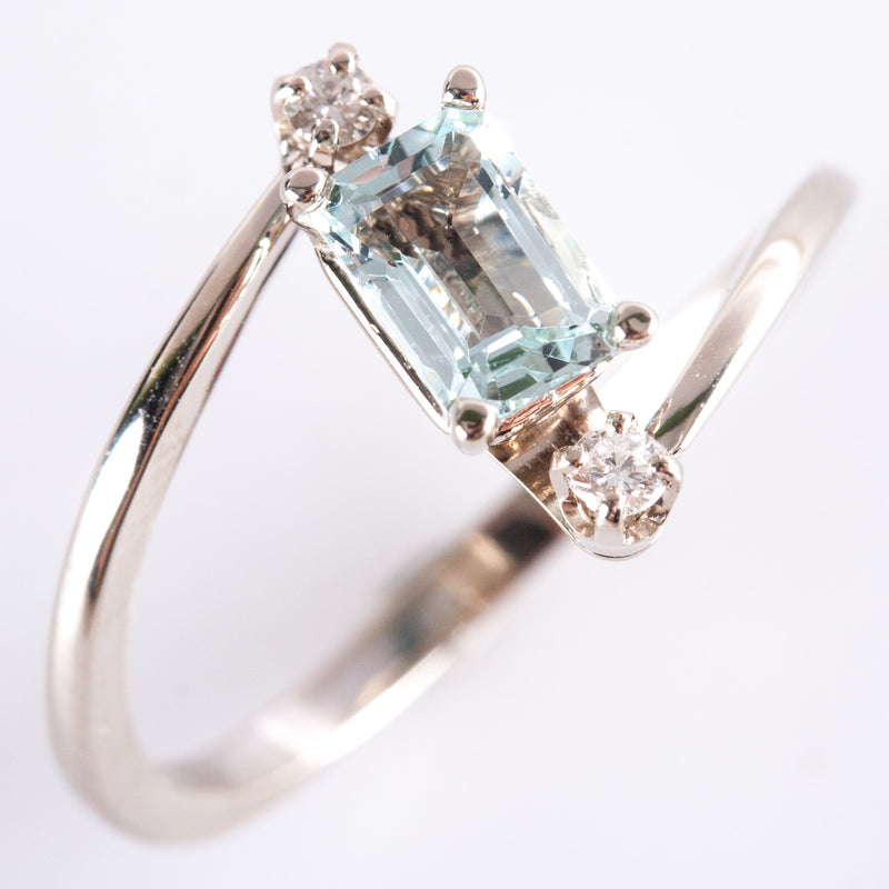 14k White Gold Aquamarine Solitaire Ring W/ Diamond Accents .54ctw 1.95g