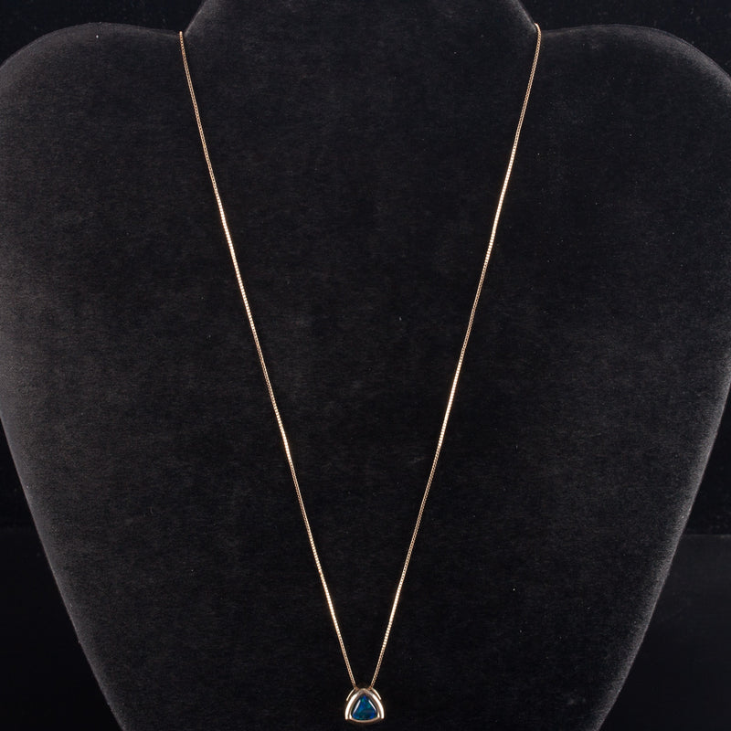 14k / 10k Yellow Gold Trillion Cabochon Opal Necklace W/ 18" Chain .59ct 2.15g