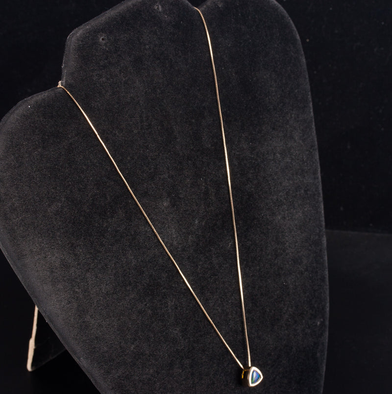 14k / 10k Yellow Gold Trillion Cabochon Opal Necklace W/ 18" Chain .59ct 2.15g