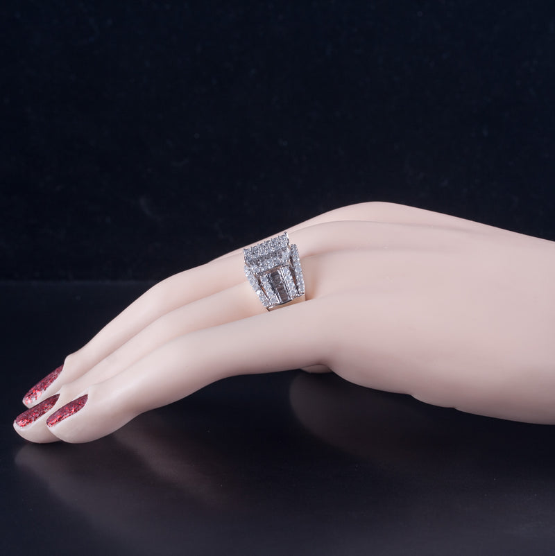 10k White Gold Round Baguette Diamond Cluster Cocktail Style Ring 1.39ctw 7.32g