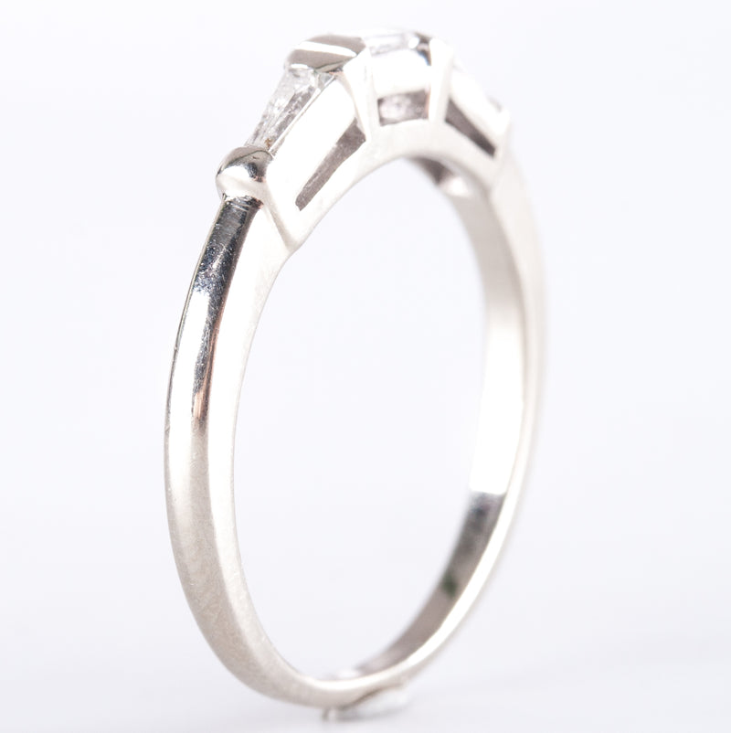 Vintage 1940s 13k White Gold Baguette Tapered Baguette Diamond Ring .10ctw 2.08g