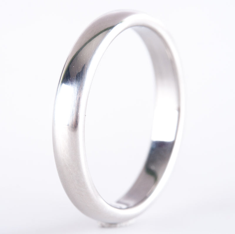 Tiffany & Co. 950 Platinum Wedding Anniversary Ring Circa 1999 4.8g Size 5.5