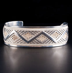 Unique Sterling Silver "R J Scott" Navajo Bracelet W/ Etched Style 40.42g