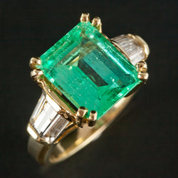 18k Yellow Gold Emerald Solitaire Cocktail Ring W/ Diamond Accents 4.36ctw