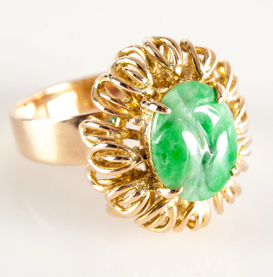 Vintage 1970's 14k Yellow Gold Oval Carved Jade Solitaire Cocktail Ring 8.13g
