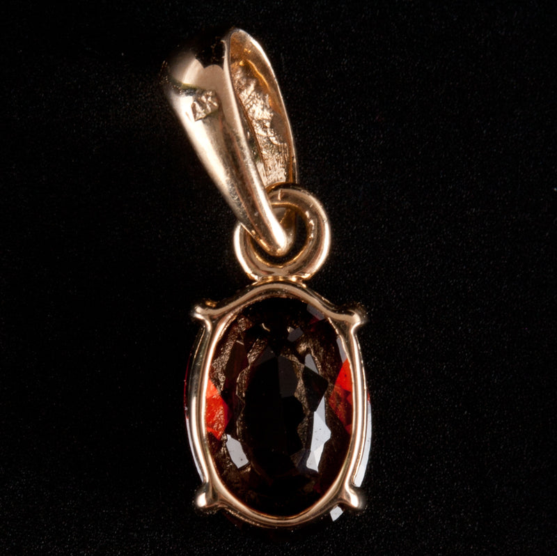 14k Yellow Gold Oval Checkerboard Mozambique Garnet Solitaire Pendant .95ct .50g