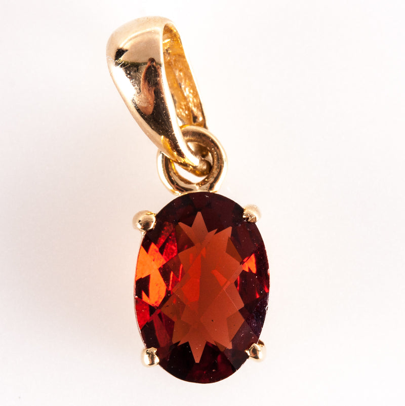 14k Yellow Gold Oval Checkerboard Mozambique Garnet Solitaire Pendant .95ct .50g