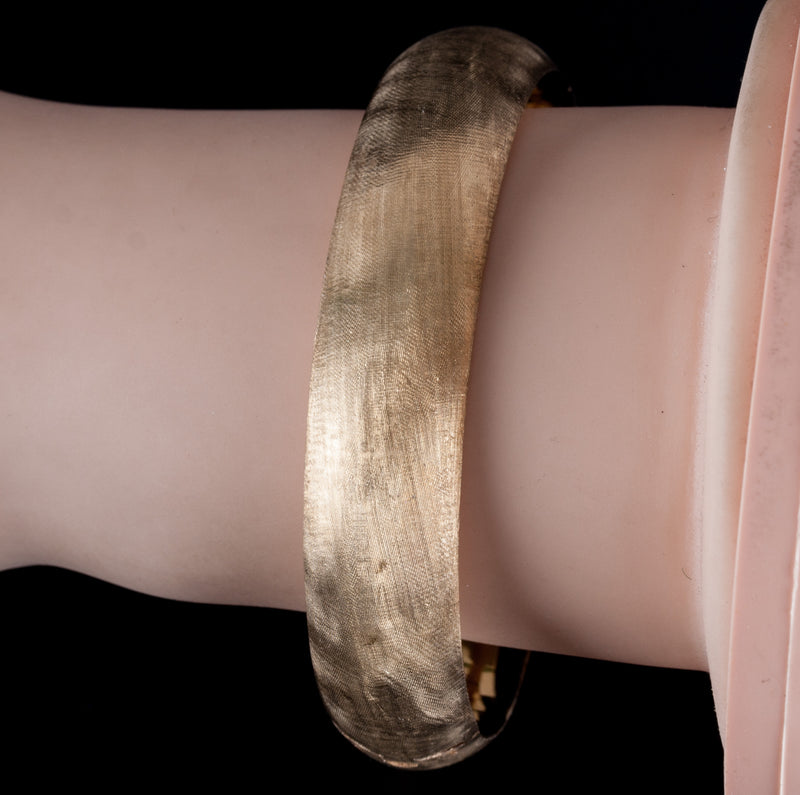 14k Yellow Gold Etched Style Hollow Hinged Bangle Bracelet 17.29g 7" Length