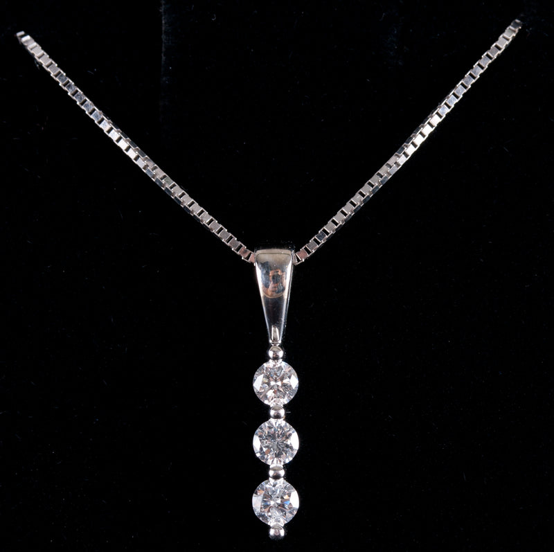 14k White Gold Round H SI3 Diamond Necklace W/ 18" Chain .30ctw 3.0g