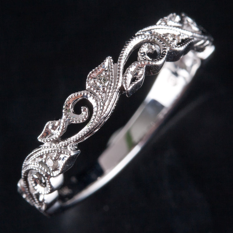 14k White Gold Round Diamond Vintage Inspired Wedding Ring .03ctw 2.3g
